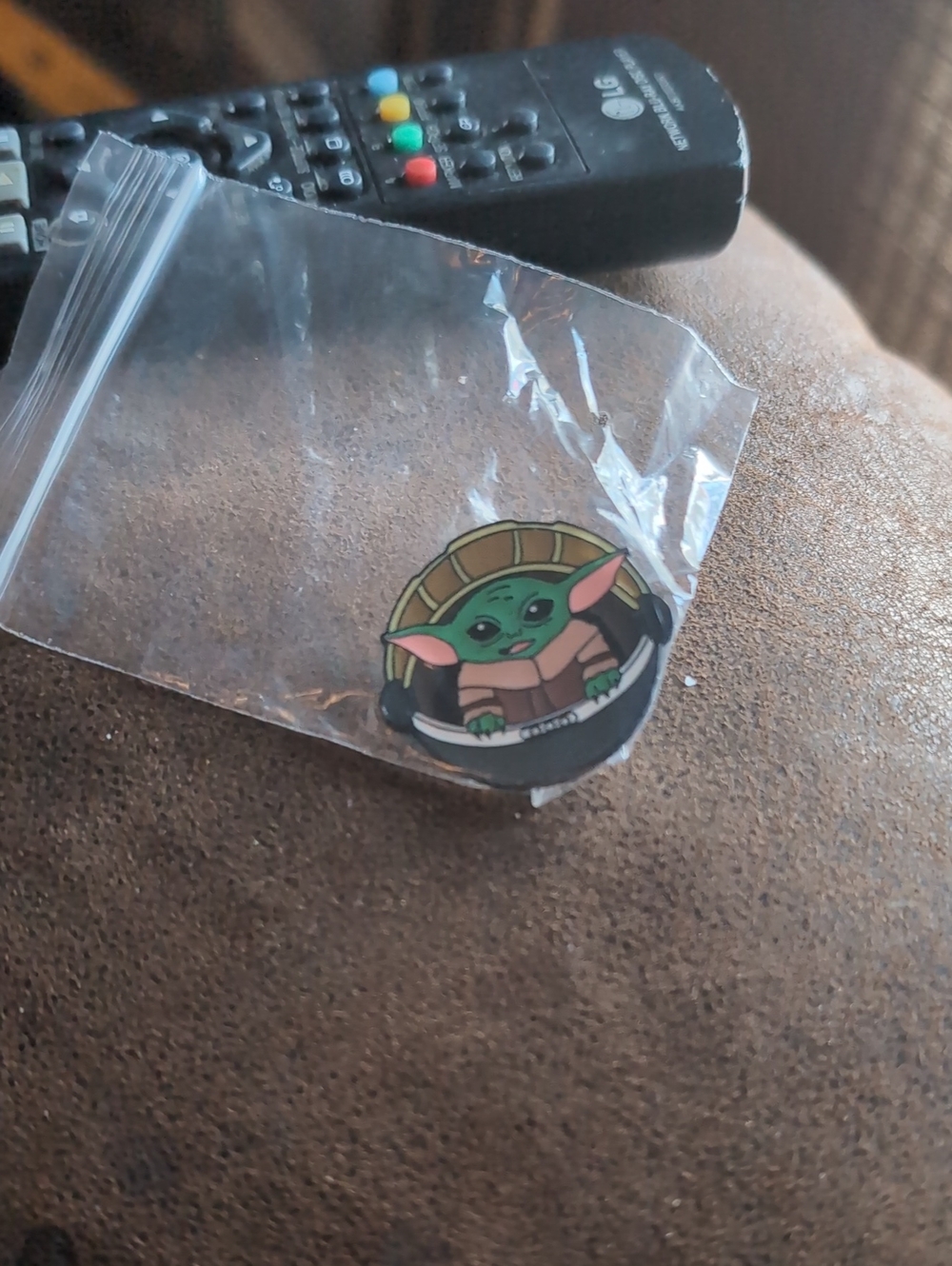 3/8⚡ Grogu In Hover Pram Pin